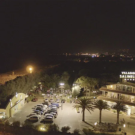 Tatil parkı Salinello Village *