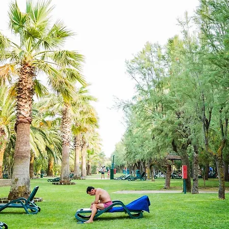 Salinello Village Tatil parkı *