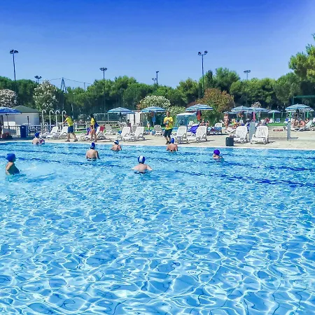 Salinello Village פארק נופש 4*