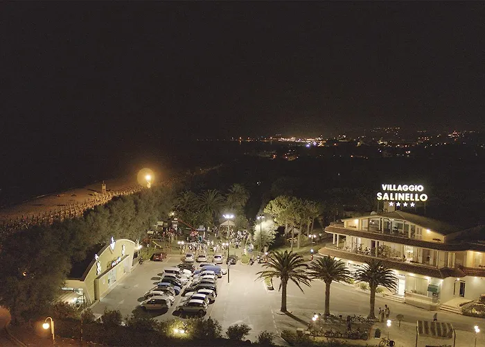 Vakantiepark Salinello Village *