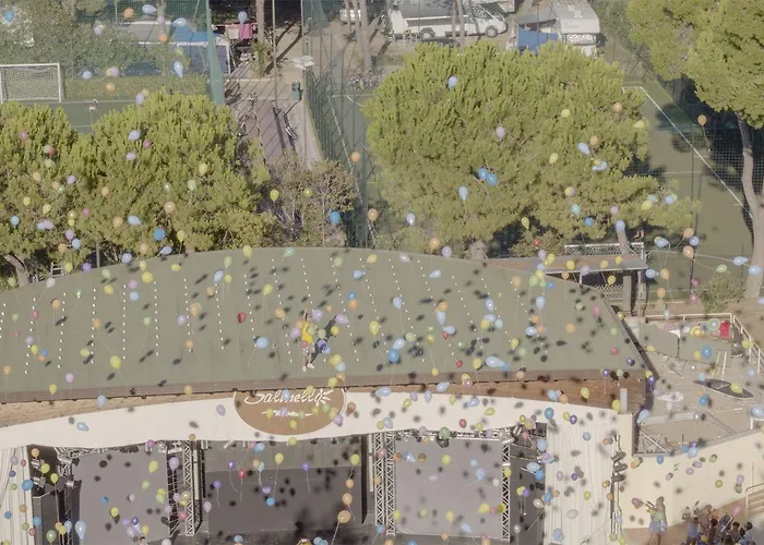 Vakantiepark Salinello Village *